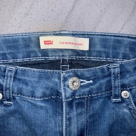 Girls Levi skinny jeans - Picture 2 of 4